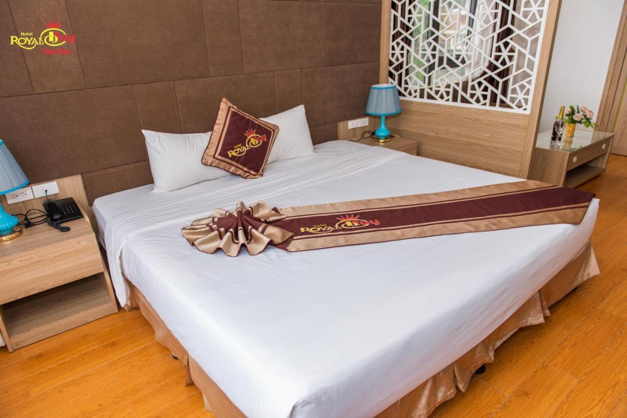 Royal Huy Hotel Tam Ðảo Buitenkant foto