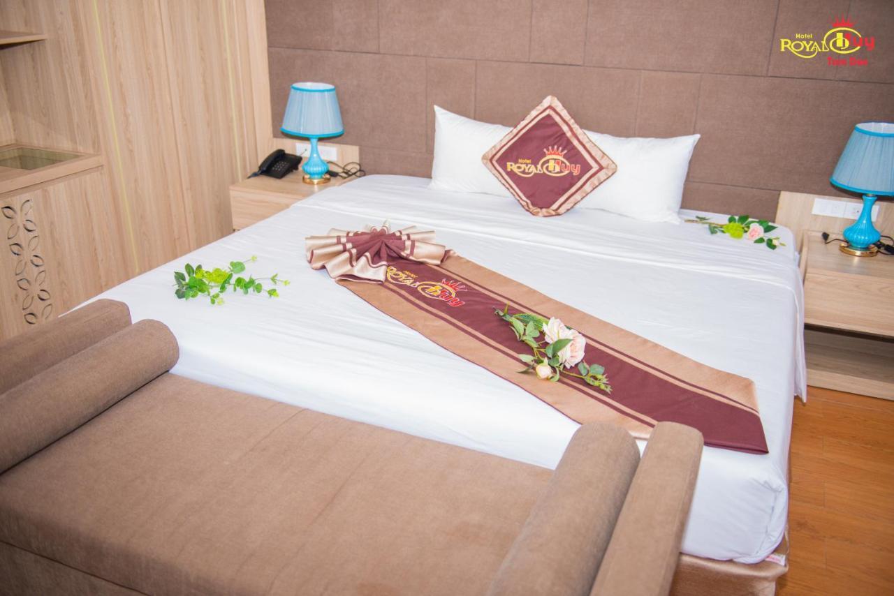 Royal Huy Hotel Tam Ðảo Buitenkant foto