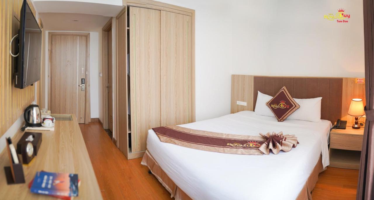Royal Huy Hotel Tam Ðảo Buitenkant foto
